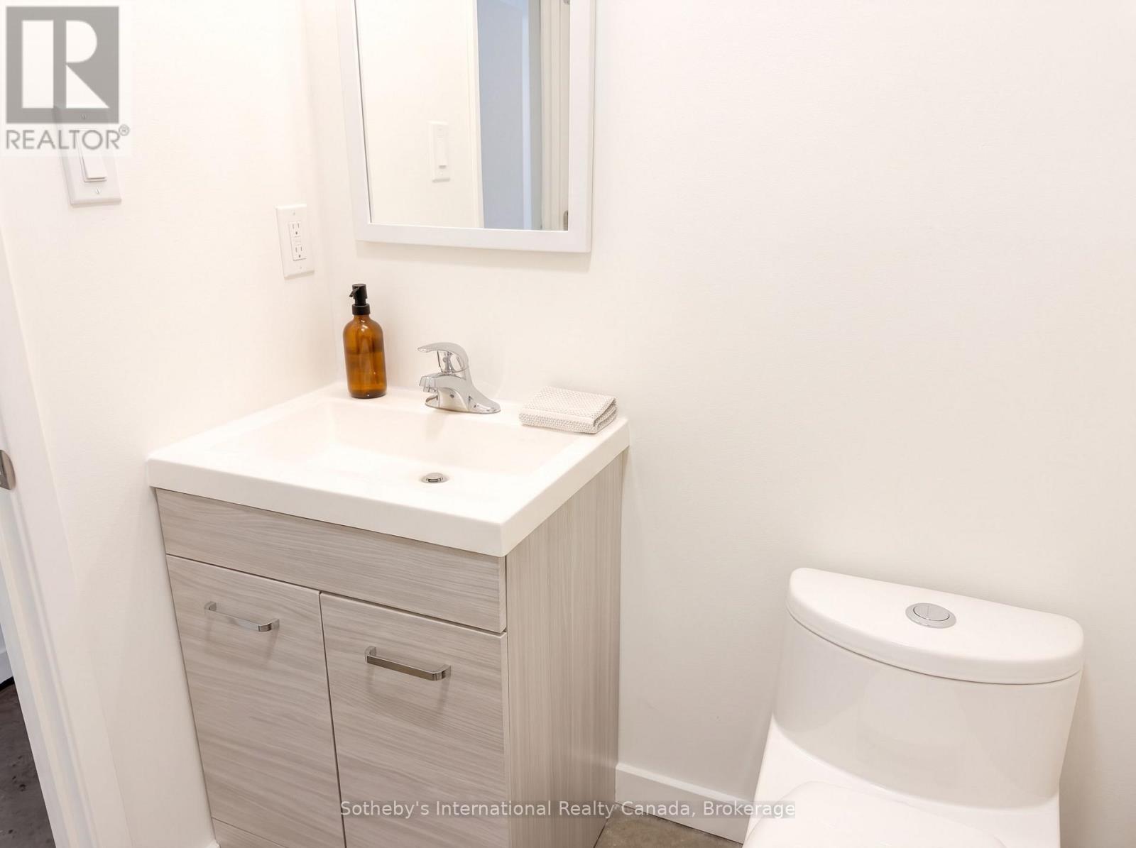 106 - 401 Logan Avenue, Toronto (South Riverdale), Ontario  M4M 2P2 - Photo 6 - E13883592