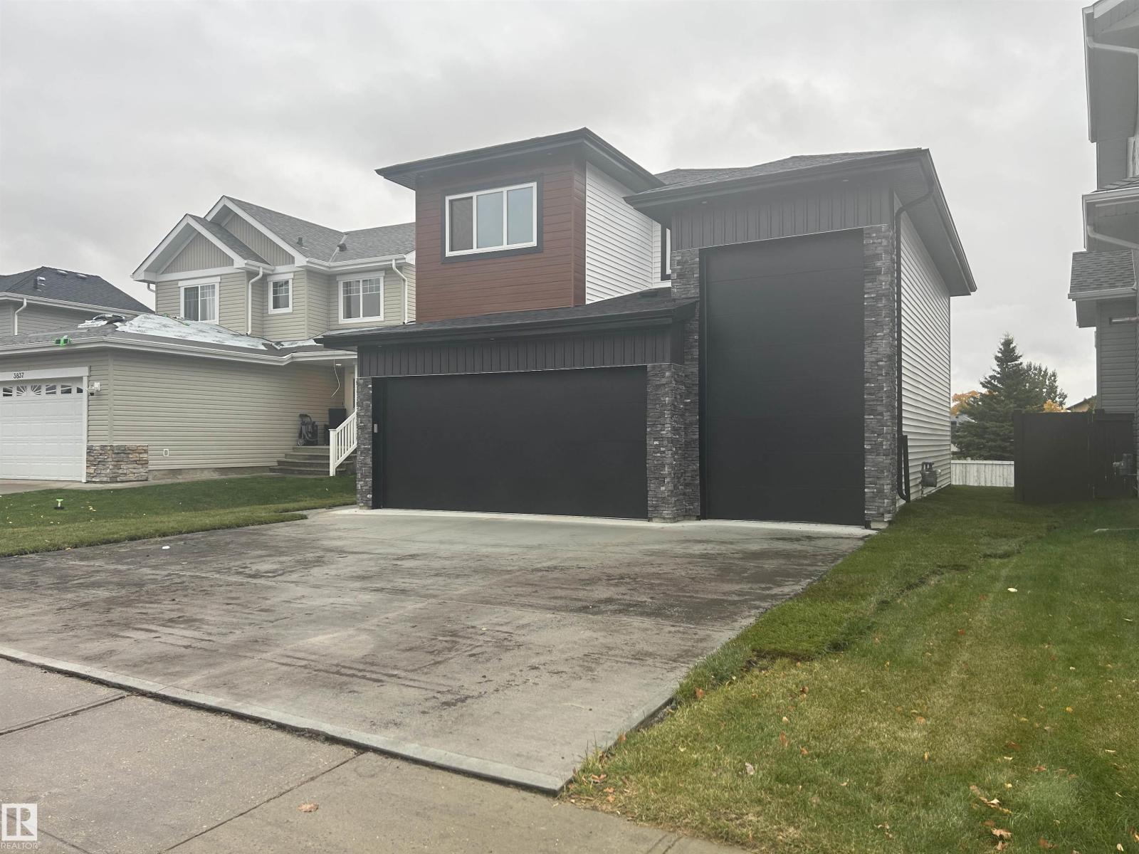 3833 52 ST Gibbons Alberta Canada T0A1N0 2