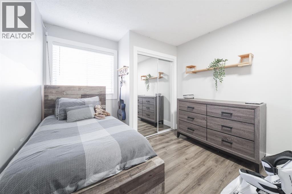 162 Maclaren Crescent