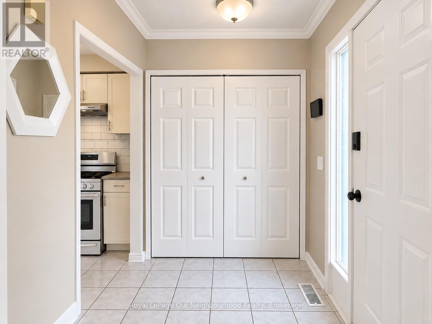 74 Centrefield Drive, Clarington, Ontario  L1E 1K7 - Photo 3 - E13883666