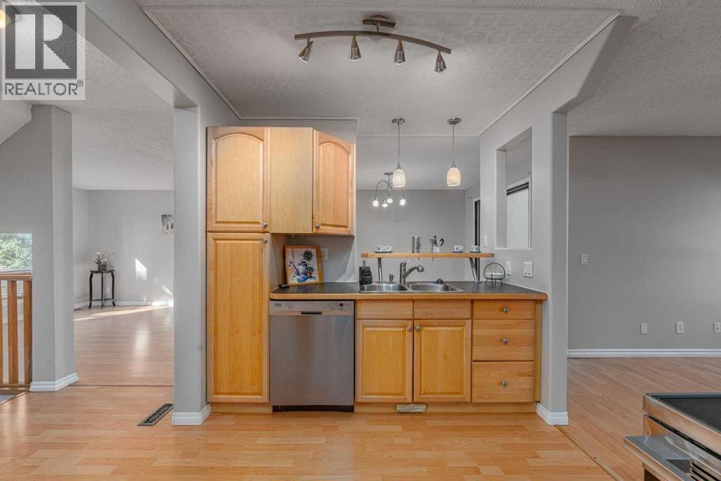 76 Hawkville Place Nw, Calgary, Alberta  T3G 2G9 - Photo 12 - A2350911
