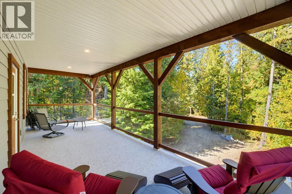 686 Swanbeach Road