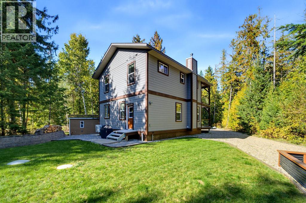 686 Swanbeach Road