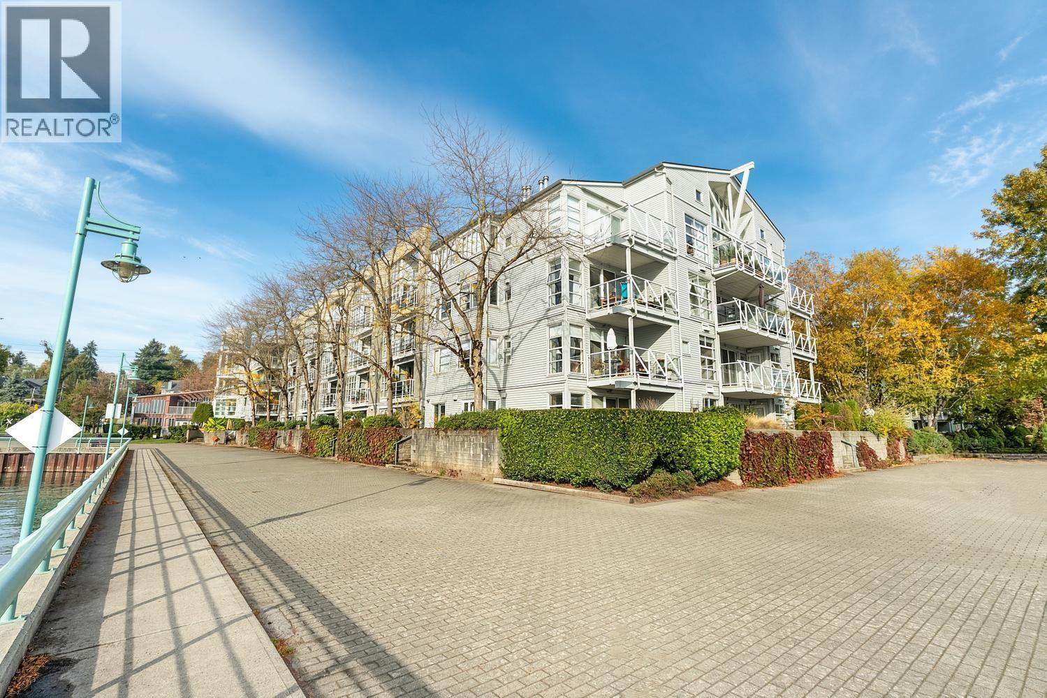 302 2020 E Kent Avenue, Vancouver, British Columbia  V5P 4X5 - Photo 2 - R3174297