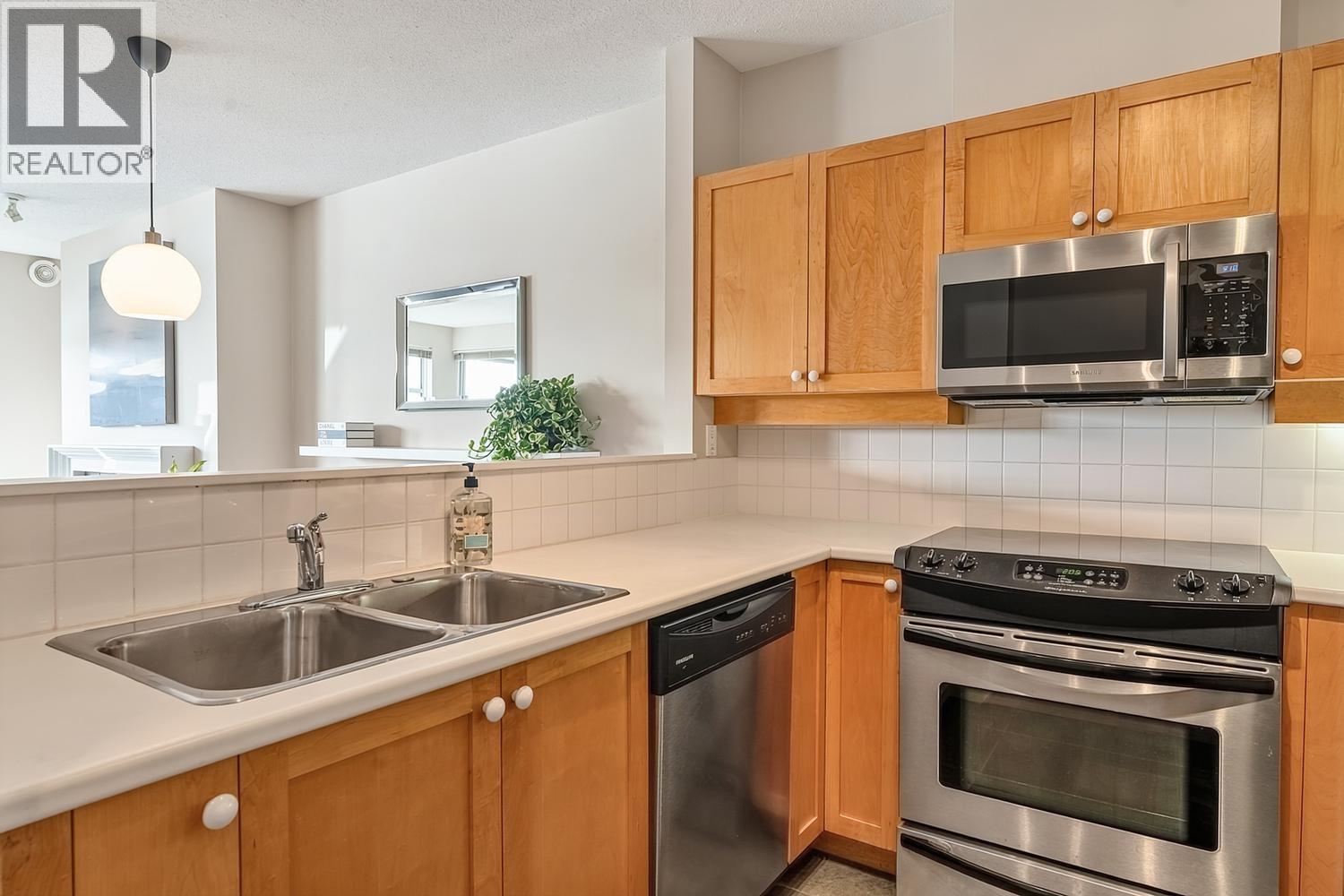 302 2020 E Kent Avenue, Vancouver, British Columbia  V5P 4X5 - Photo 9 - R3174297