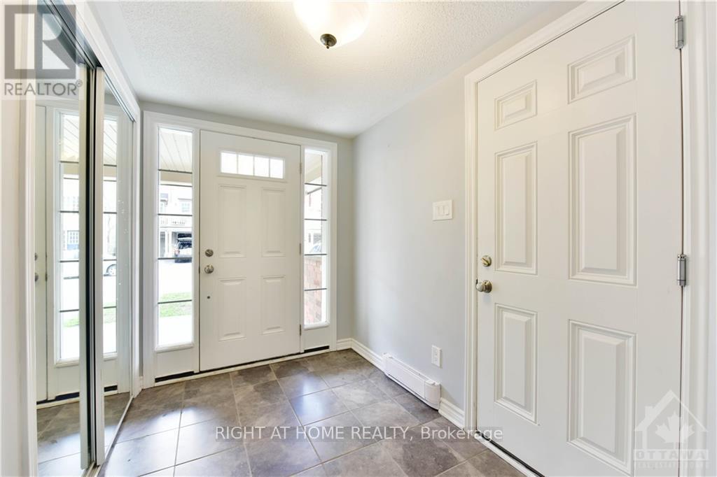 128 Grenadine Street, Ottawa, Ontario  K2S 0P1 - Photo 3 - X13883598