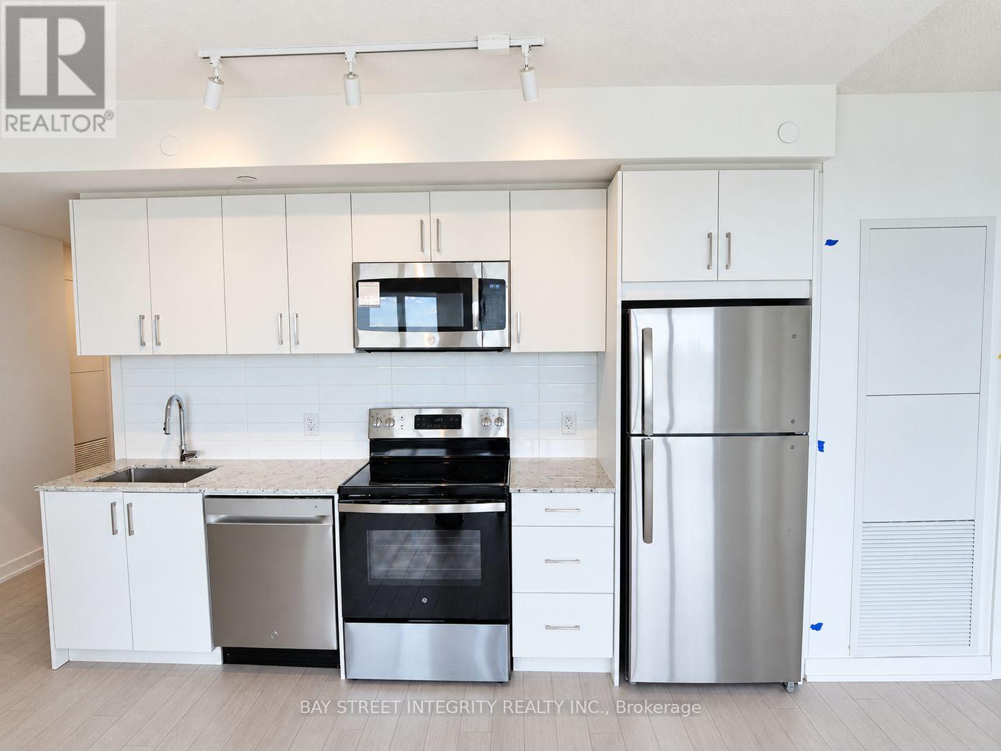 1108 - 4010 Eglinton Avenue W, Toronto, Ontario  M9A 0G5 - Photo 5 - W13883658