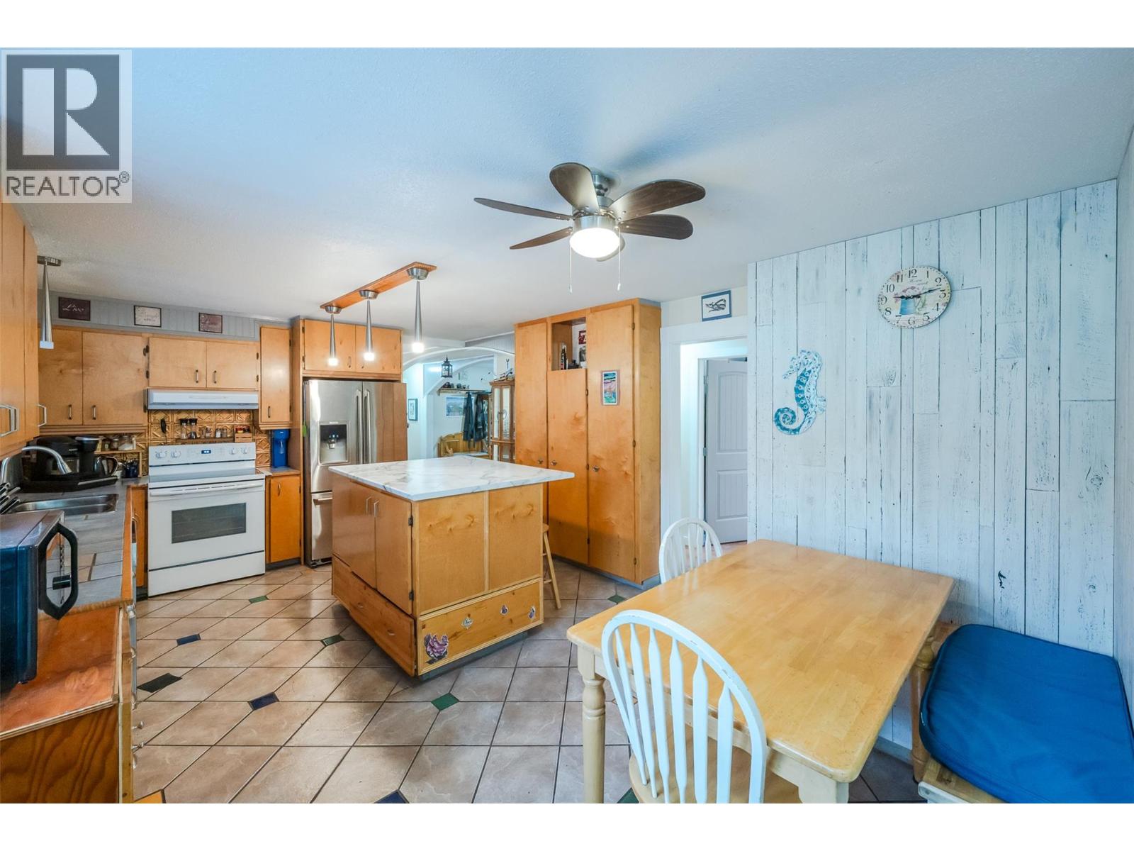 5467 Sawmill Road, Oliver, British Columbia  V0H 1T9 - Photo 14 - 10402816