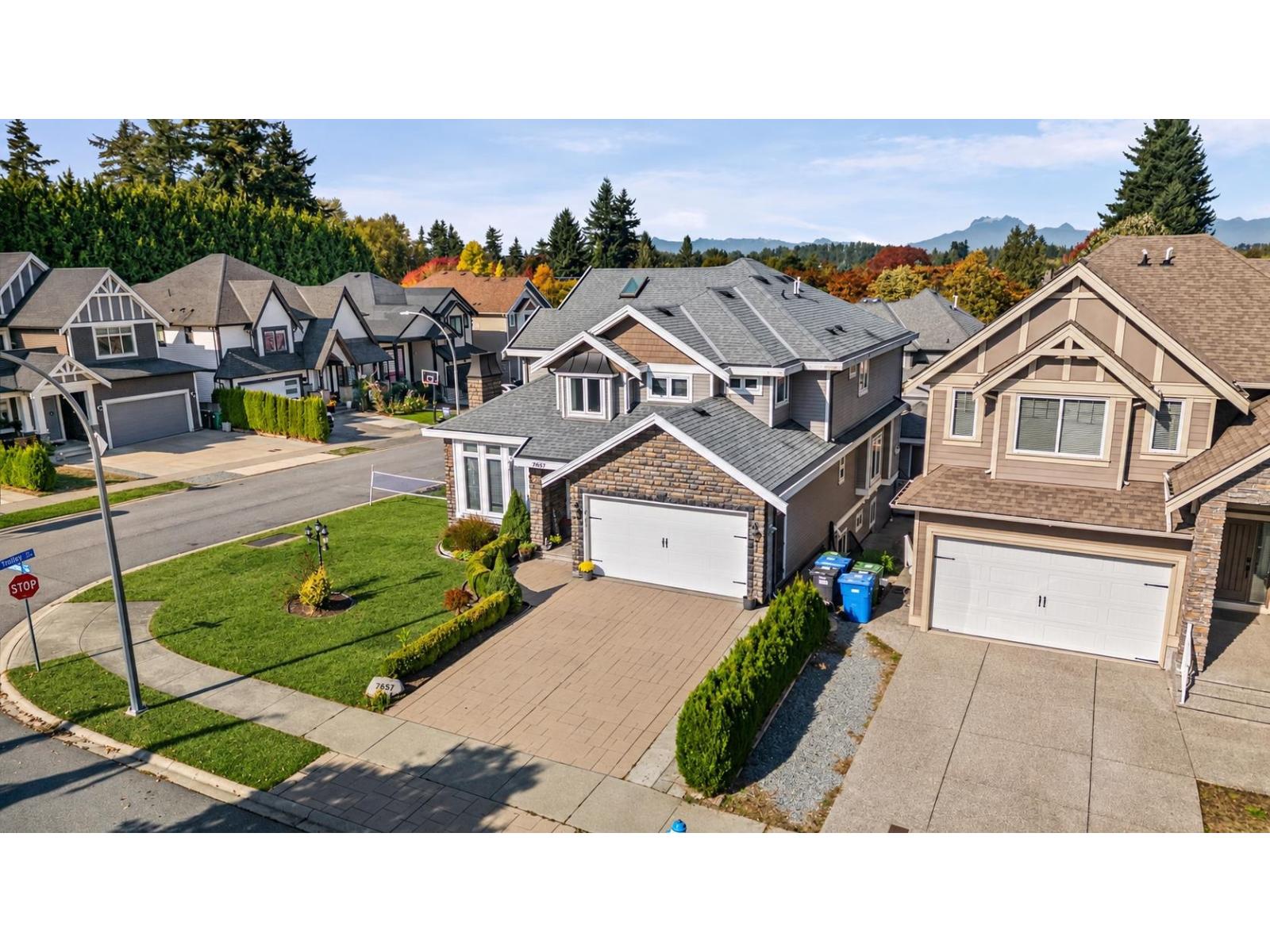 27857 Ledunne Avenue, Abbotsford, British Columbia  V4X 0A8 - Photo 3 - R3173465