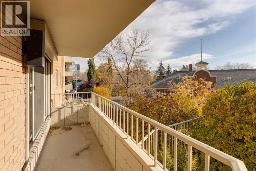 303, 629 Royal Avenue SW