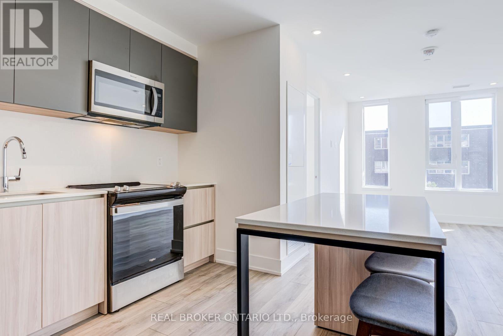 208 - 11 Maryport Avenue, Toronto, Ontario  M3M 0E2 - Photo 6 - W13881082