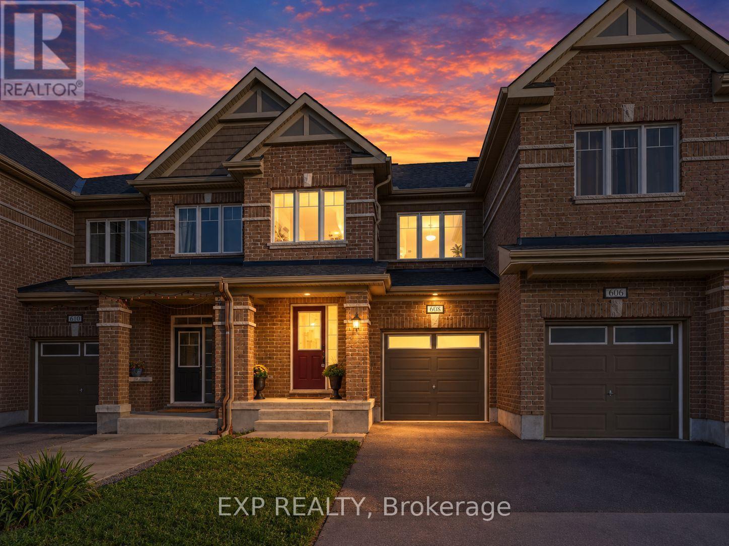 608 PARADE DRIVE, Ottawa, Ontario