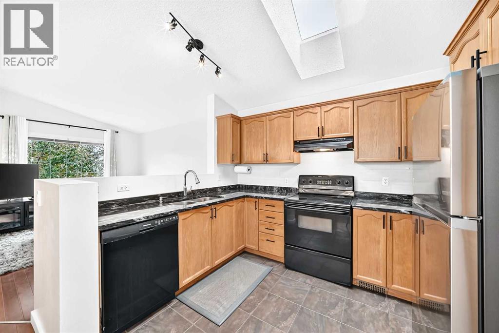 117 Bridleglen Manor SW, Calgary, Alberta  T2Y 3Y1 - Photo 7 - A2344977