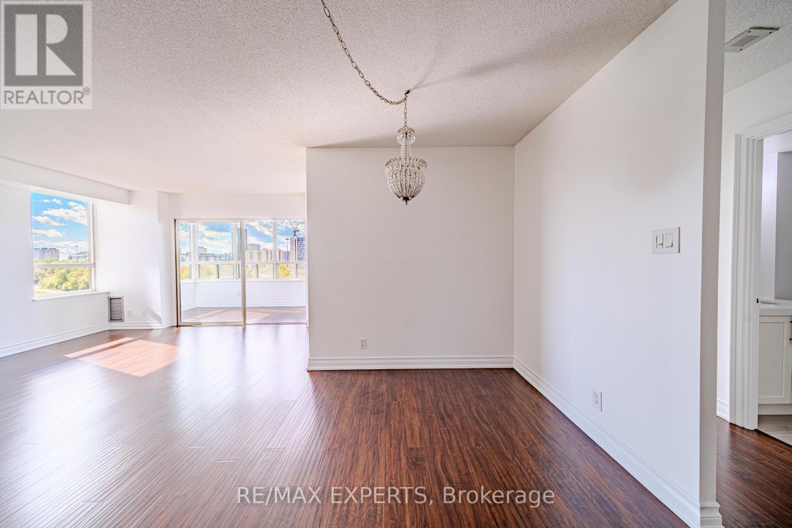 802 - 215 Wynford Drive, Toronto (Flemingdon Park), Ontario  M3C 3P5 - Photo 12 - C13883762