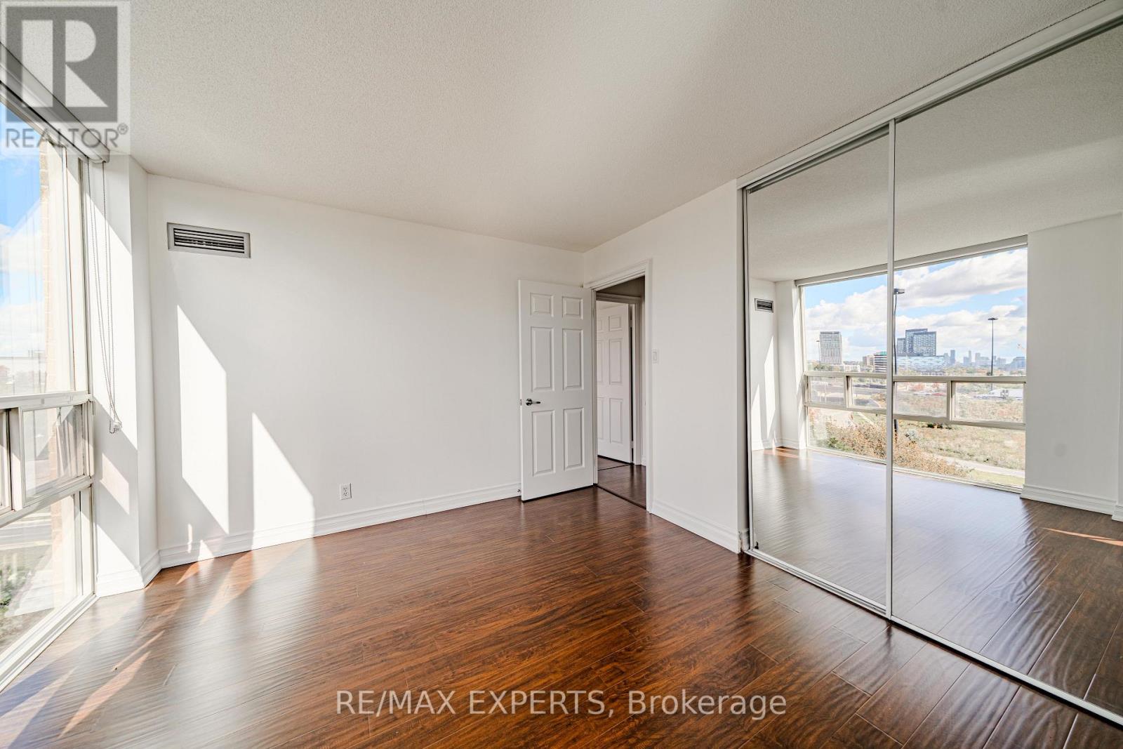 802 - 215 Wynford Drive, Toronto (Flemingdon Park), Ontario  M3C 3P5 - Photo 22 - C13883762