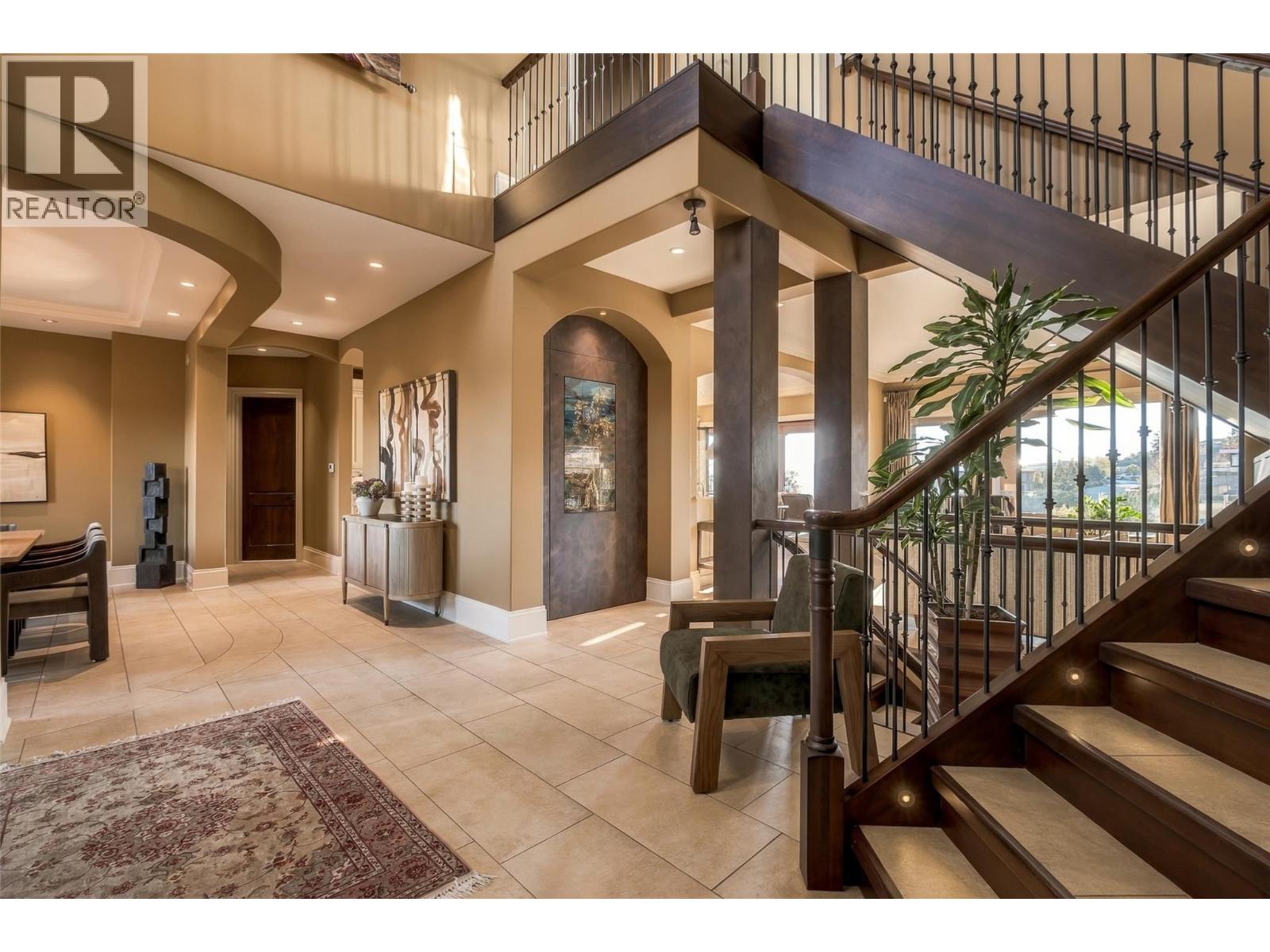 706 Highpointe Court