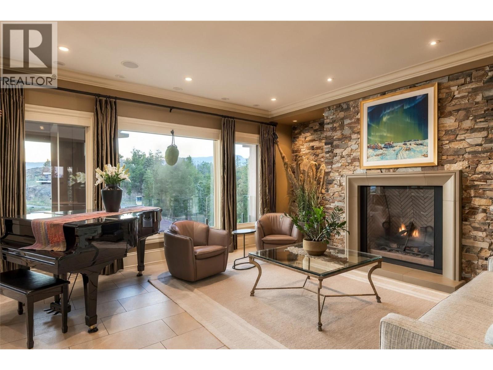 706 Highpointe Court