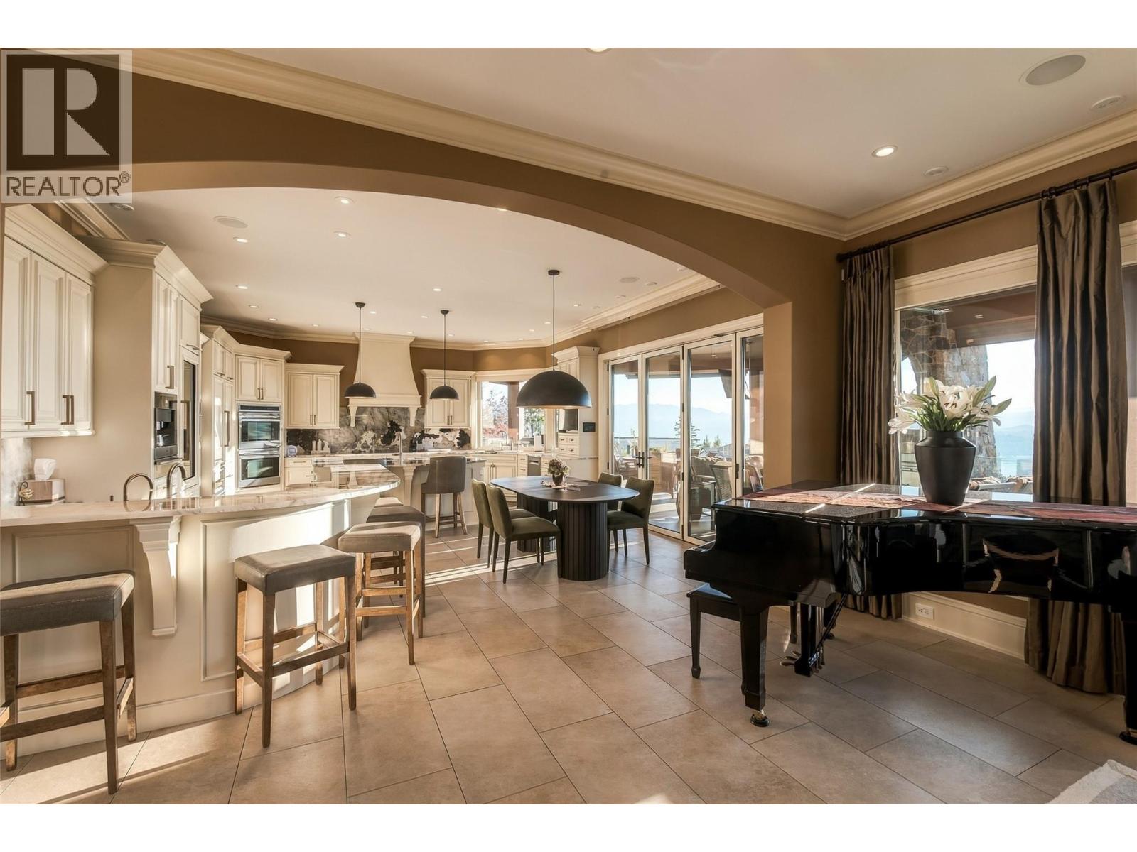 706 Highpointe Court