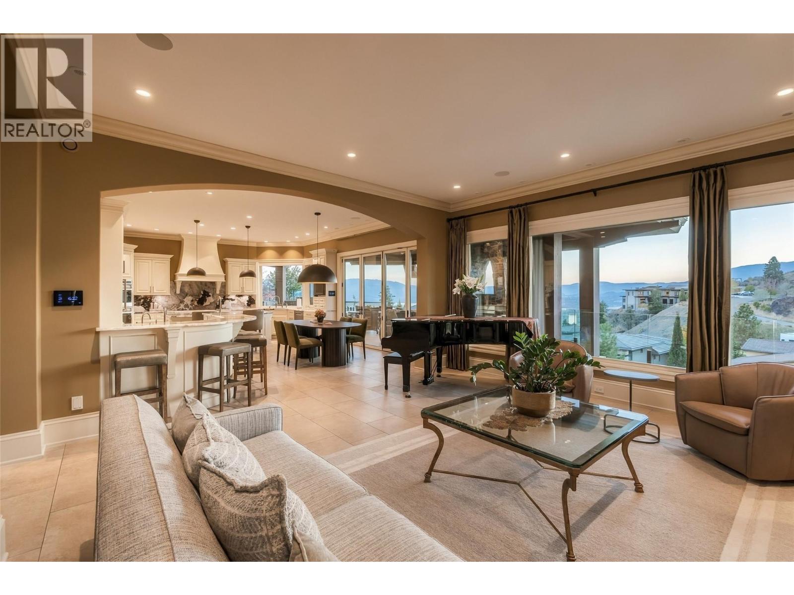 706 Highpointe Court