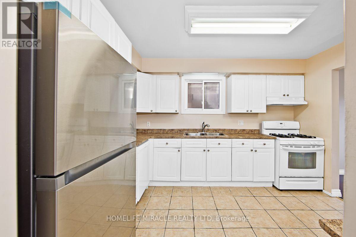 151 Bayview Drive, Barrie (Allandale Heights), Ontario  L4N 3P3 - Photo 10 - S13883794