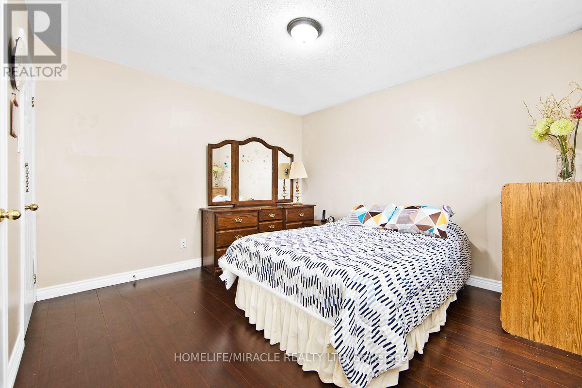 151 Bayview Drive, Barrie (Allandale Heights), Ontario  L4N 3P3 - Photo 13 - S13883794