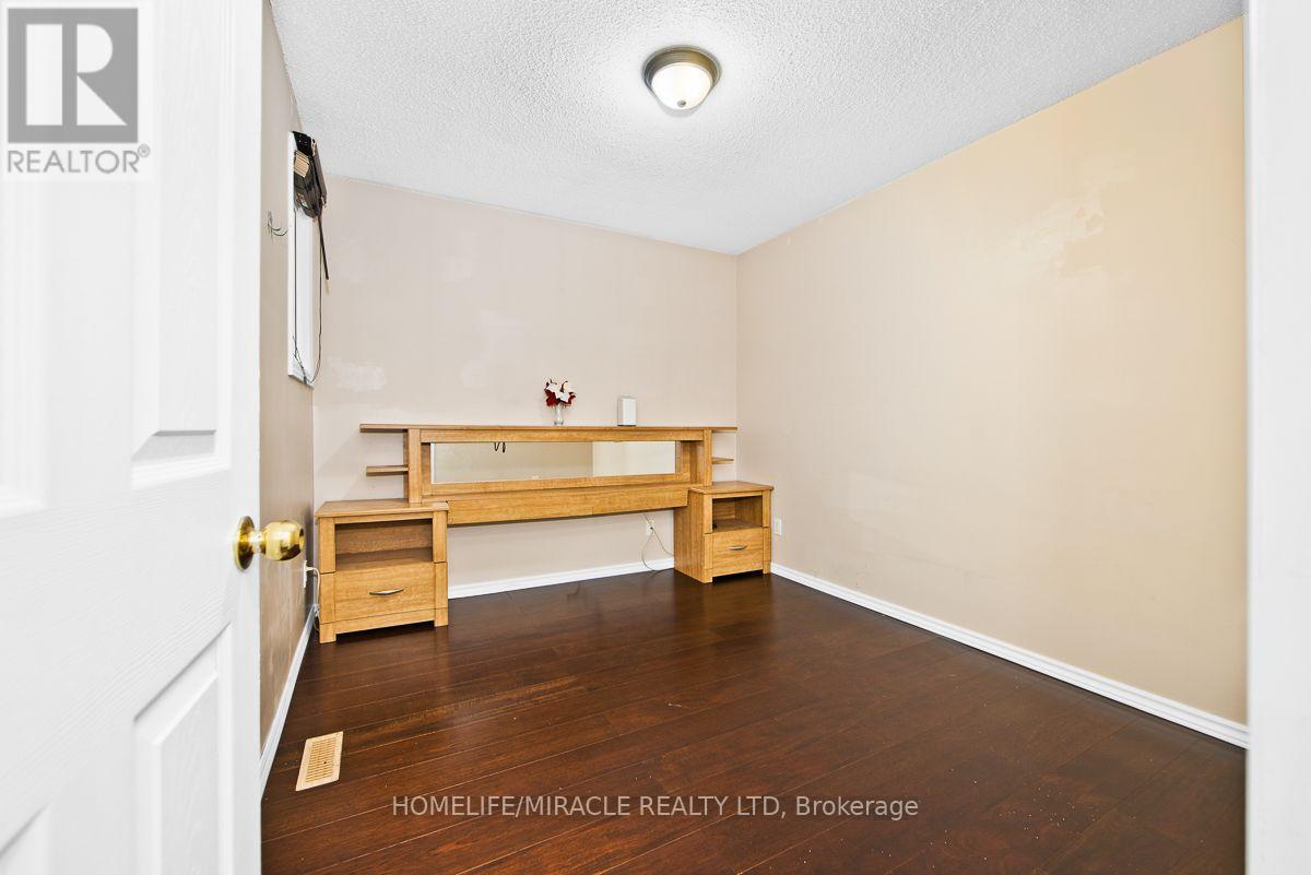 151 Bayview Drive, Barrie (Allandale Heights), Ontario  L4N 3P3 - Photo 15 - S13883794