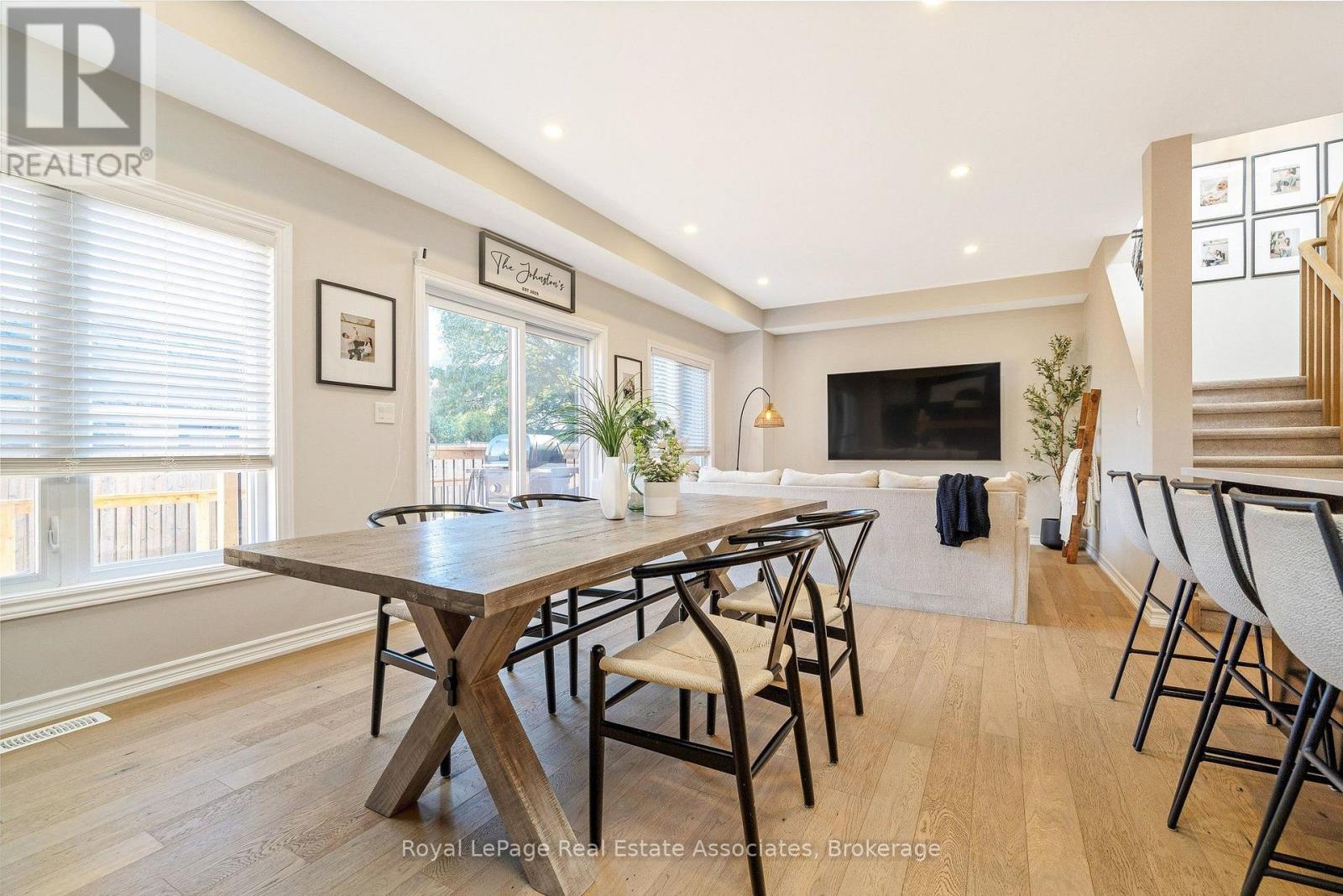 10 - 19 Braida Lane, Halton Hills (Ac Acton), Ontario  L7J 0B7 - Photo 16 - W13883752