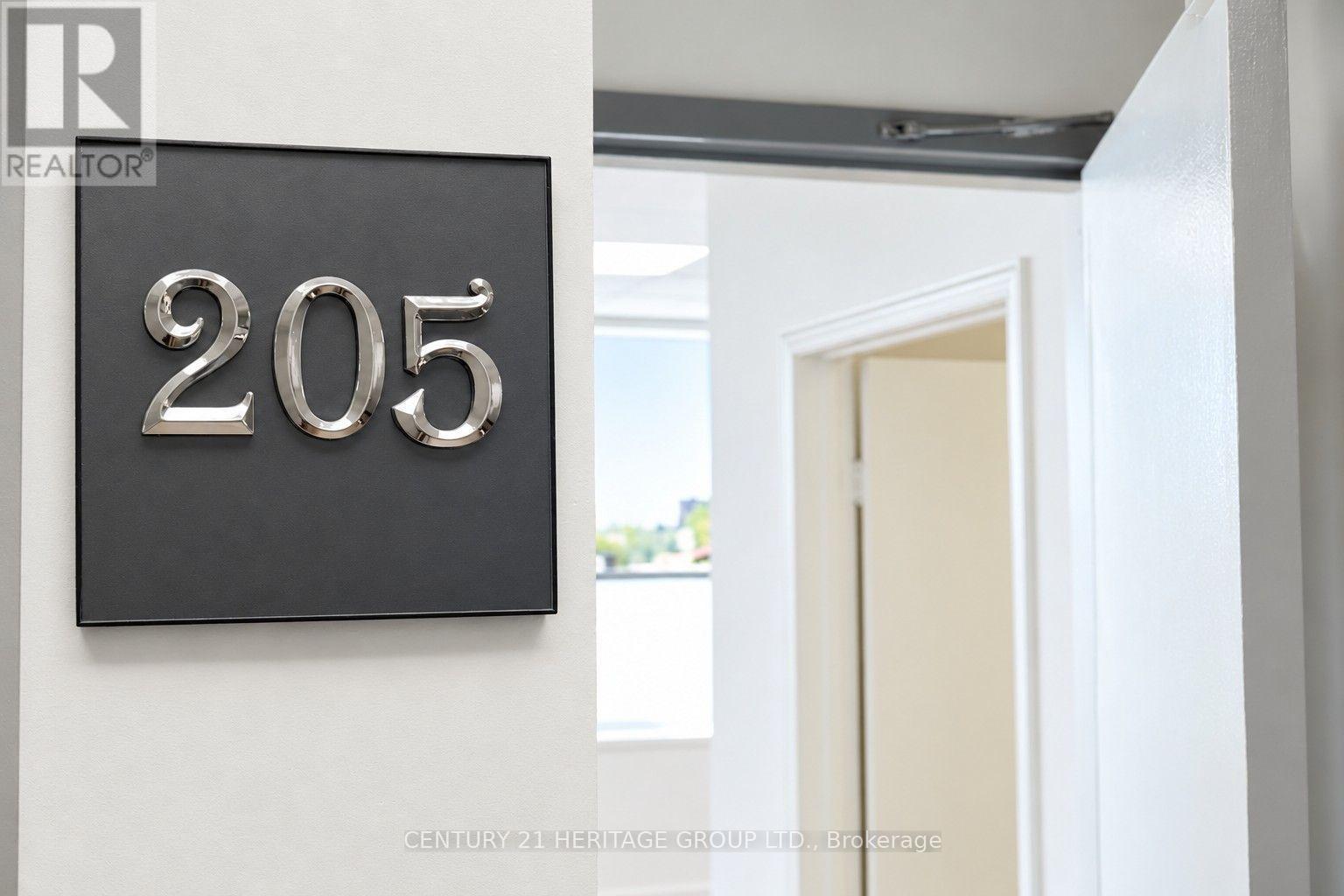 205 - 4544 Dufferin Street, Toronto (York University Heights), Ontario  M3H 5X2 - Photo 4 - W13883800
