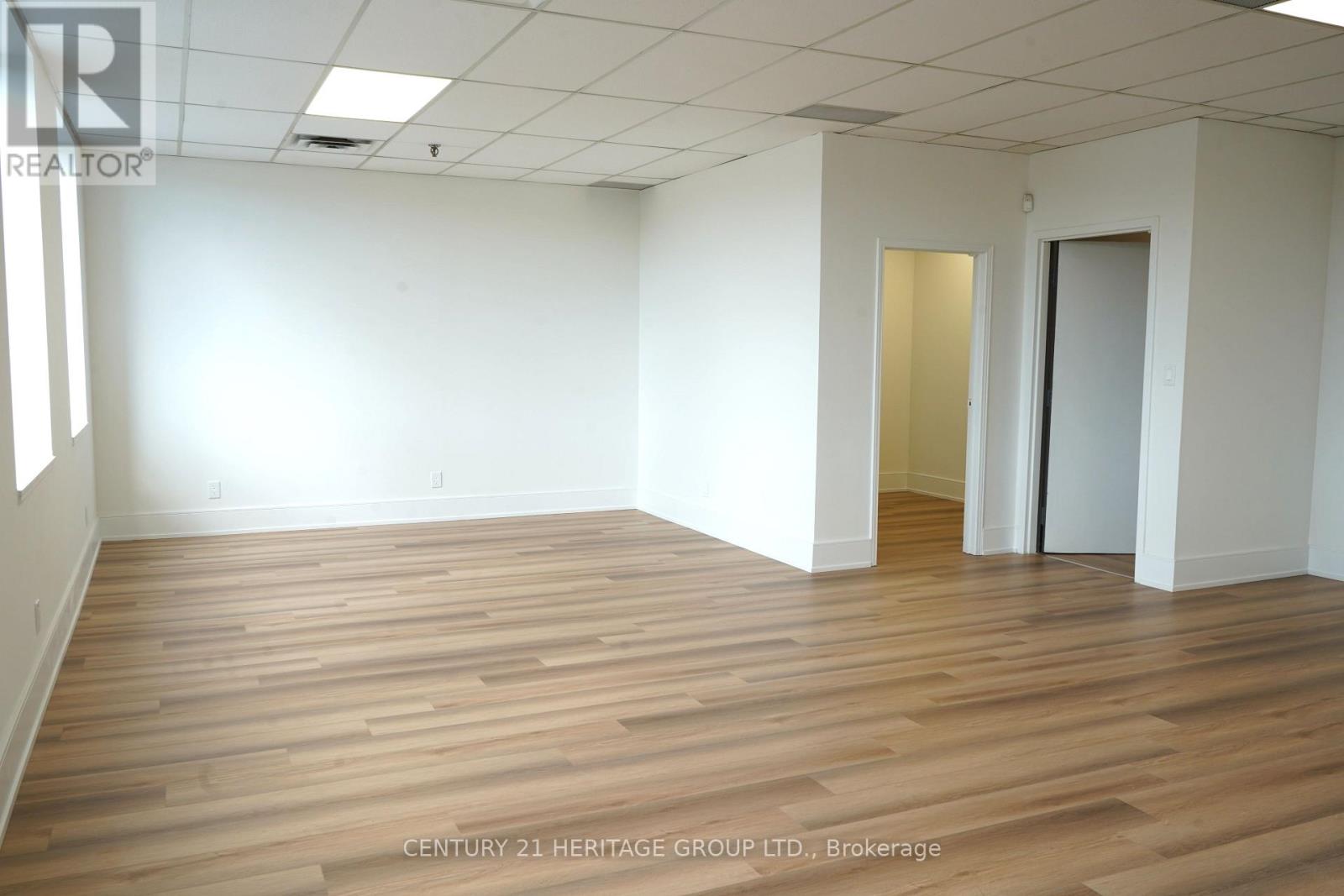 205 - 4544 Dufferin Street, Toronto (York University Heights), Ontario  M3H 5X2 - Photo 8 - W13883800