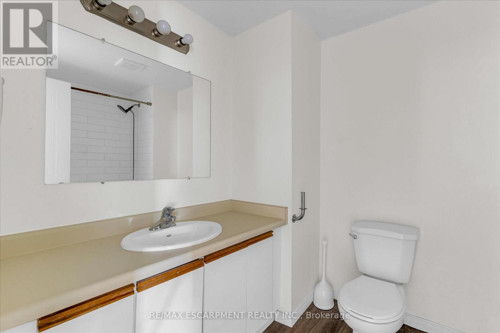 16 Crystal Court, Cambridge, Ontario  N1R 7T2 - Photo 11 - X13883746