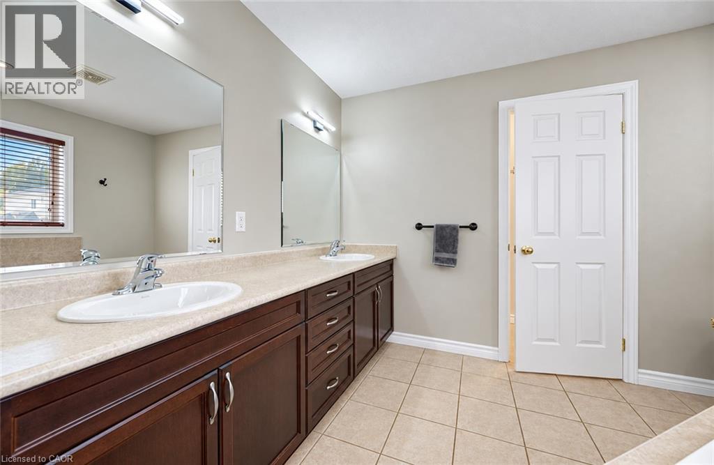 102 Schweitzer Crescent, Wellesley, Ontario  N0B 2T0 - Photo 37 - 40869606