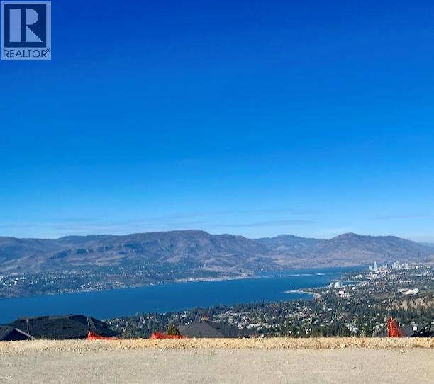 1060 Heweston Avenue, Kelowna, British Columbia