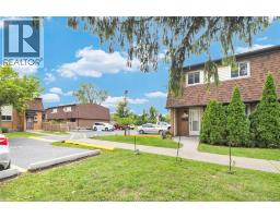 6214 THORNBERRY, Windsor, Ontario