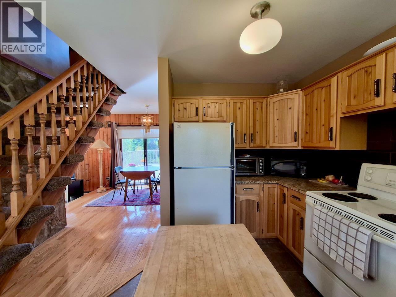 3831 Aaron Road, Bonnington, British Columbia  V0G 2G3 - Photo 27 - 10403313
