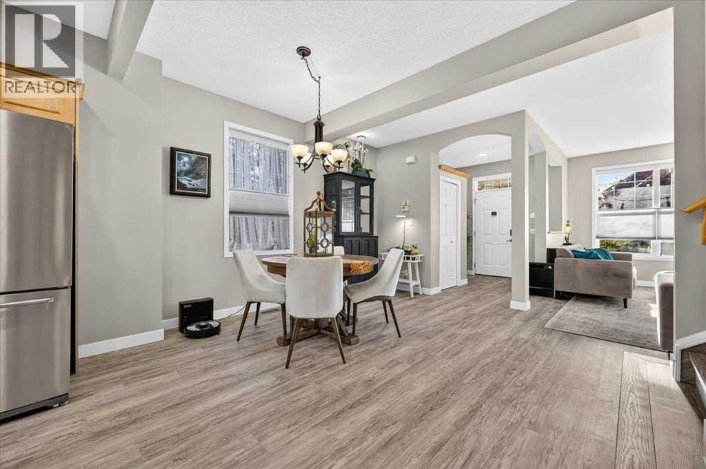 6 Prestwick Estate Gate SE