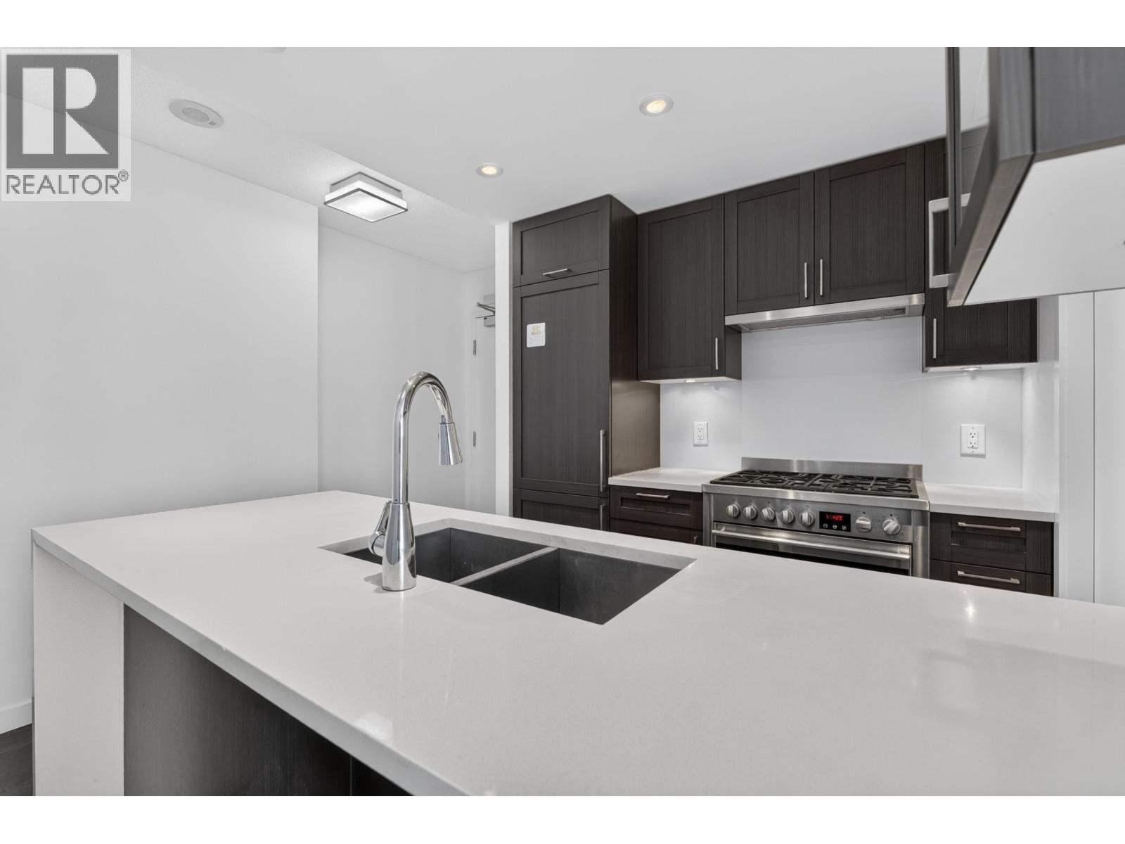 1702 5515 Boundary Road, Vancouver, British Columbia  V5R 0E3 - Photo 7 - R3174329