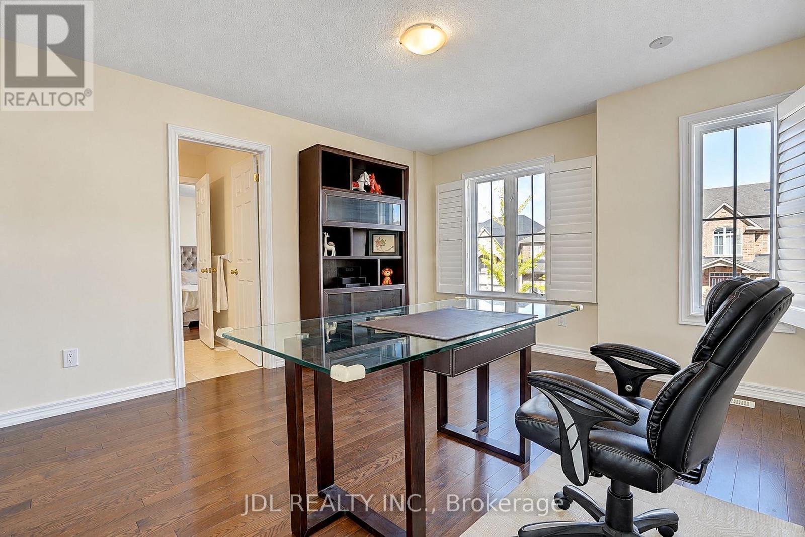 11 Herbert Wales Crescent, Markham, Ontario  L6C 0G1 - Photo 36 - N13883834