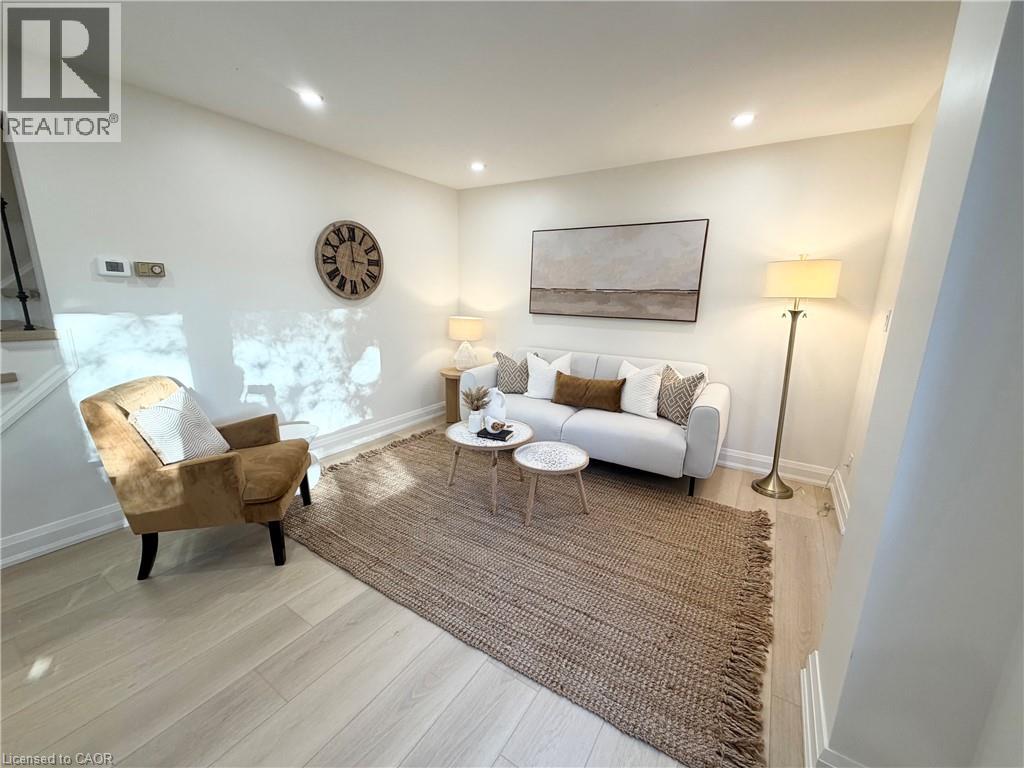 2379 Maryvale Court, Burlington, Ontario  L7P 2P1 - Photo 7 - 40870138