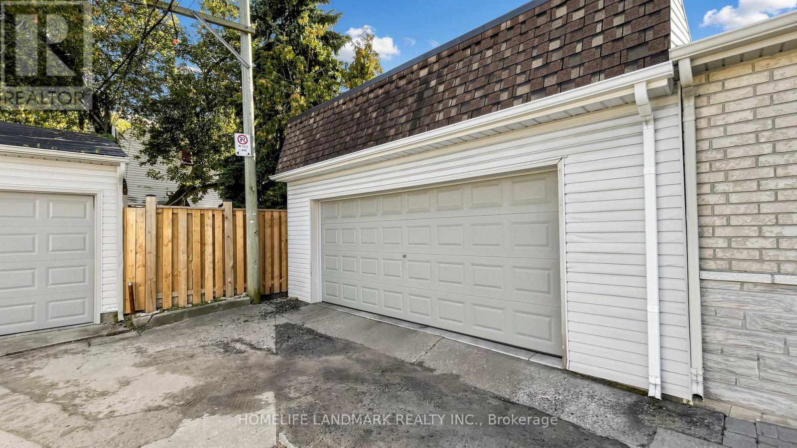 357 Bartlett Avenue N, Toronto, Ontario  M6H 3G8 - Photo 46 - W13883816