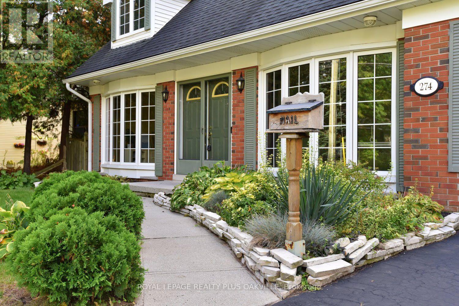 274 Belvenia Road, Burlington, Ontario  L7L 2G4 - Photo 4 - W13883838