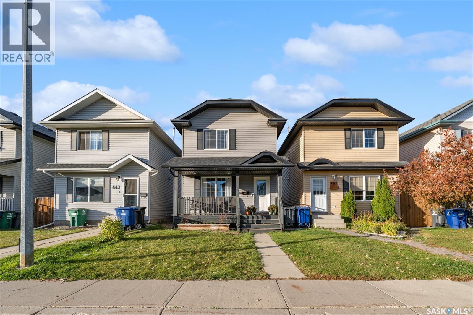 447 Blakeney Crescent, Saskatoon, Saskatchewan  S7L 7N5 - Photo 1 - SK050754