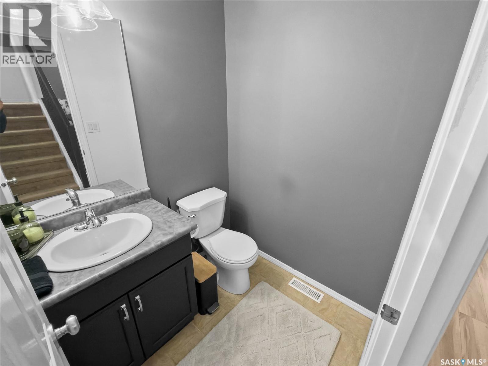 447 Blakeney Crescent, Saskatoon, Saskatchewan  S7L 7N5 - Photo 26 - SK050754