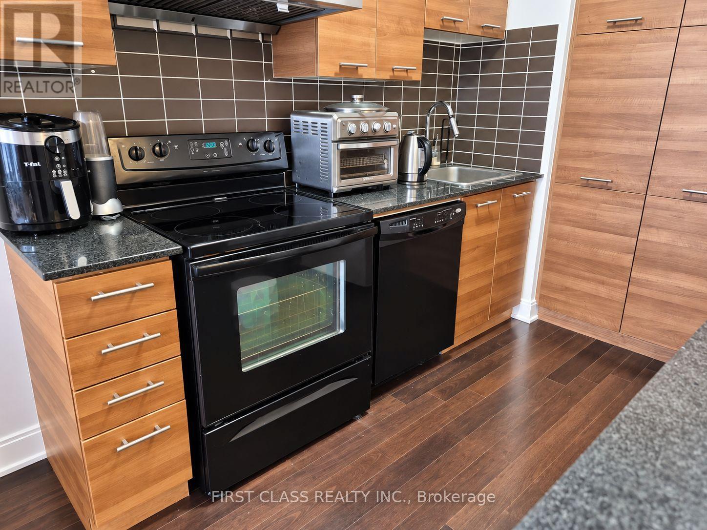 2216 - 135 Village Green Square, Toronto, Ontario  M1S 0G4 - Photo 12 - E13866946