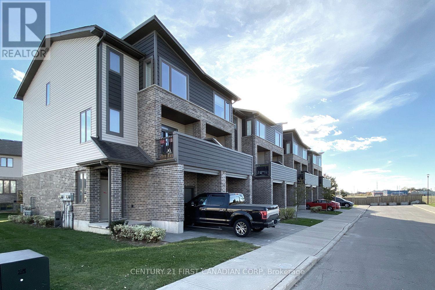 100 - 2070 Meadowgate Boulevard, London South, Ontario  N6M 1C6 - Photo 2 - X13881218