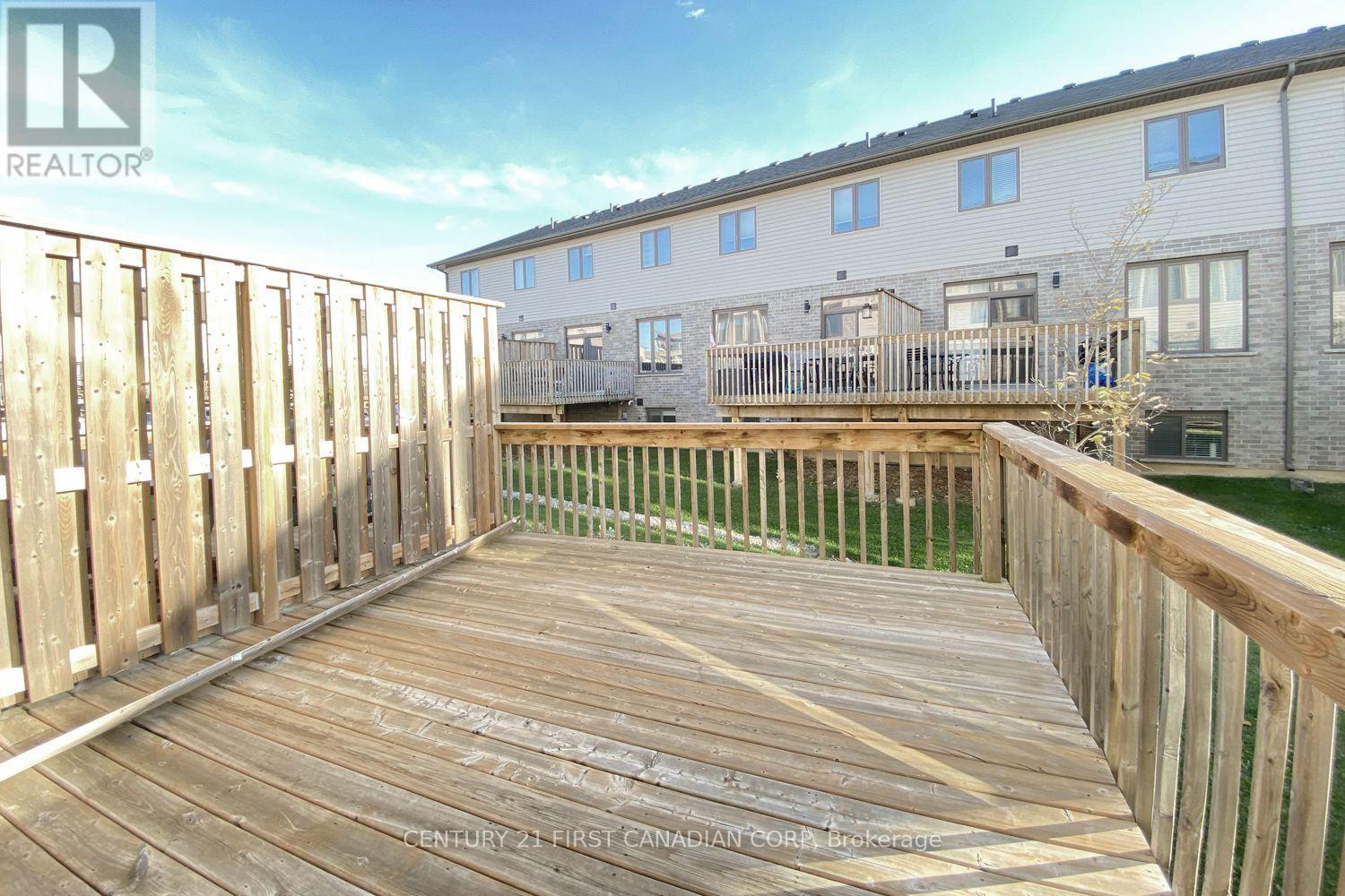 100 - 2070 Meadowgate Boulevard, London South, Ontario  N6M 1C6 - Photo 6 - X13881218