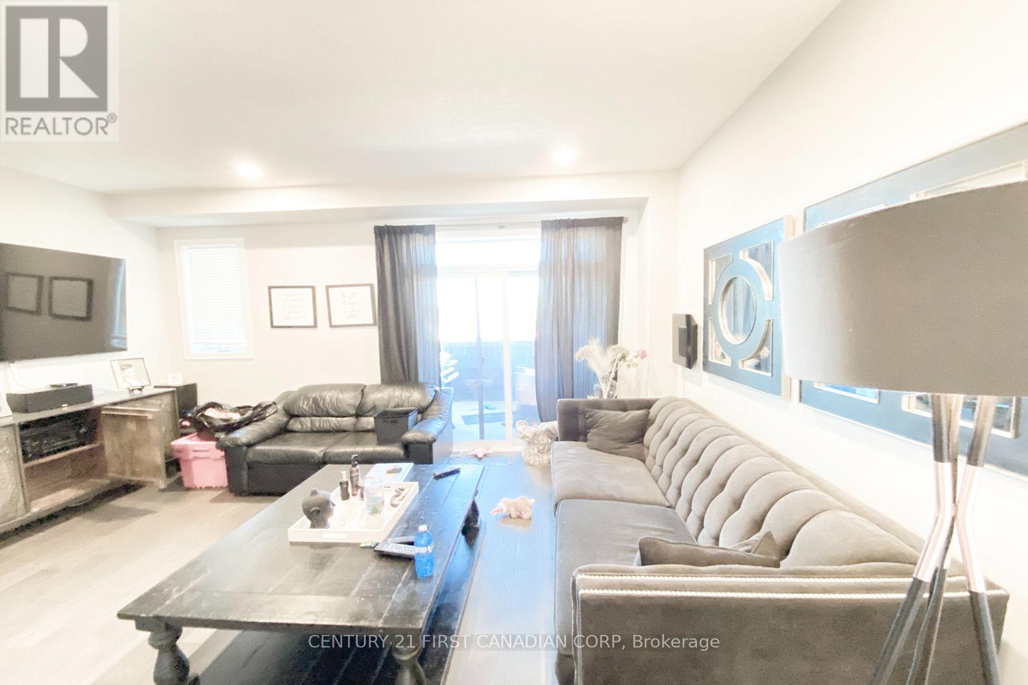 100 - 2070 Meadowgate Boulevard, London South, Ontario  N6M 1C6 - Photo 10 - X13881218