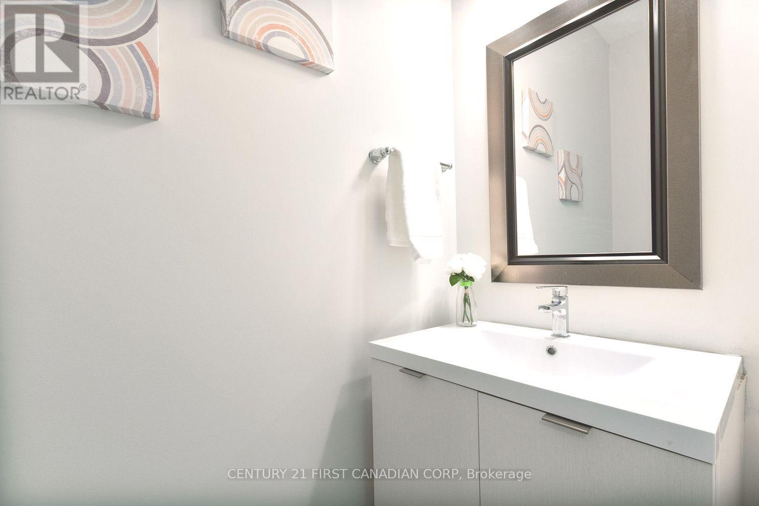 100 - 2070 Meadowgate Boulevard, London South, Ontario  N6M 1C6 - Photo 11 - X13881218