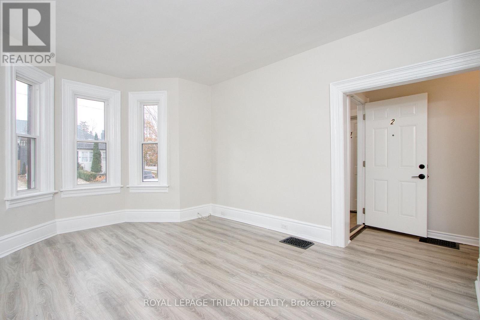 2 - 53 Gladstone Avenue, St. Thomas, Ontario  N5R 2L7 - Photo 2 - X13883884