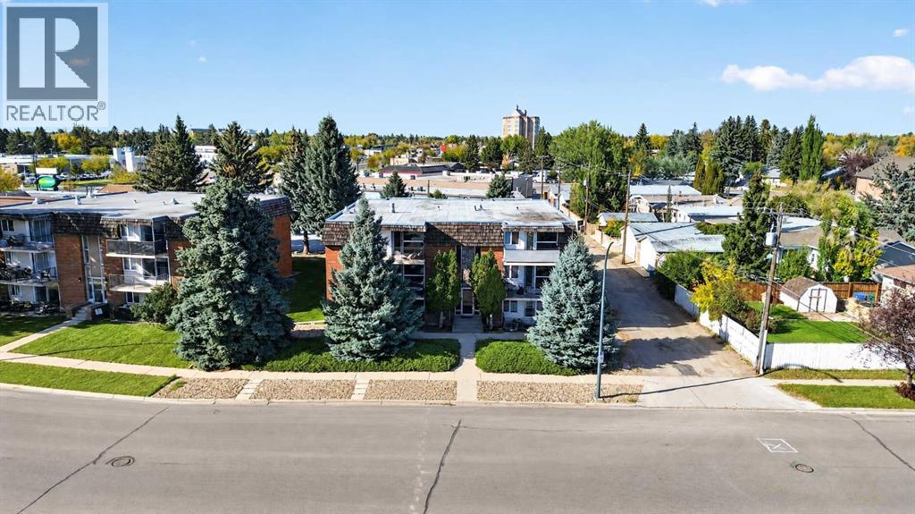 304, 1716 Henderson Lake Boulevard S, Lethbridge, Alberta  T1K 3C2 - Photo 2 - A2351107