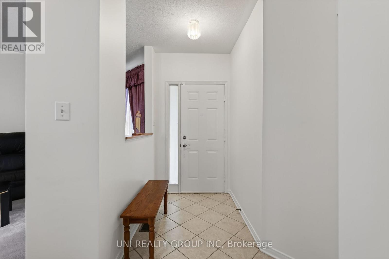43 Crystal Park Crescent, Ottawa, Ontario  K2C 4A3 - Photo 4 - X13883910